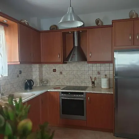 Family & Friends Maisonette In The Center Of